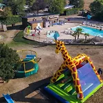 Mobil-home 6 Pers Avec Terrasse à - Api-1-52-325 Camping *